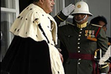 Chùm ảnh: Lễ lên ngôi xa hoa của nhà vua Tonga