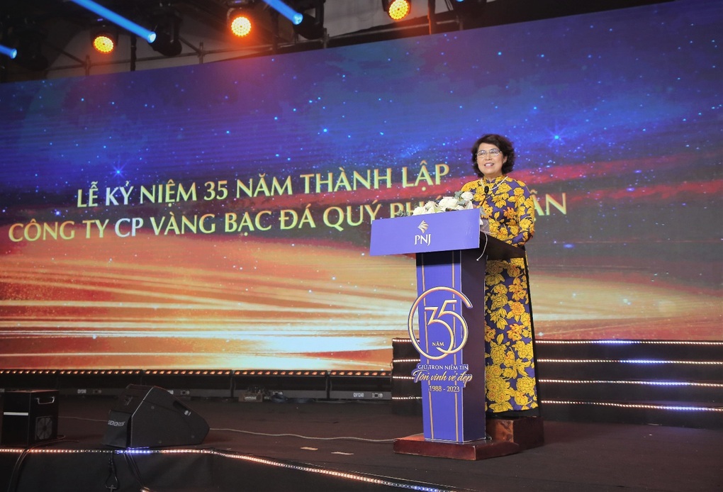 PNJ và hành trình 35 năm Giữ trọn niềm tin - Tôn vinh vẻ đẹp - 1 PNJ và hành trình 35 năm Giữ trọn niềm tin - Tôn vinh vẻ đẹp - 1
