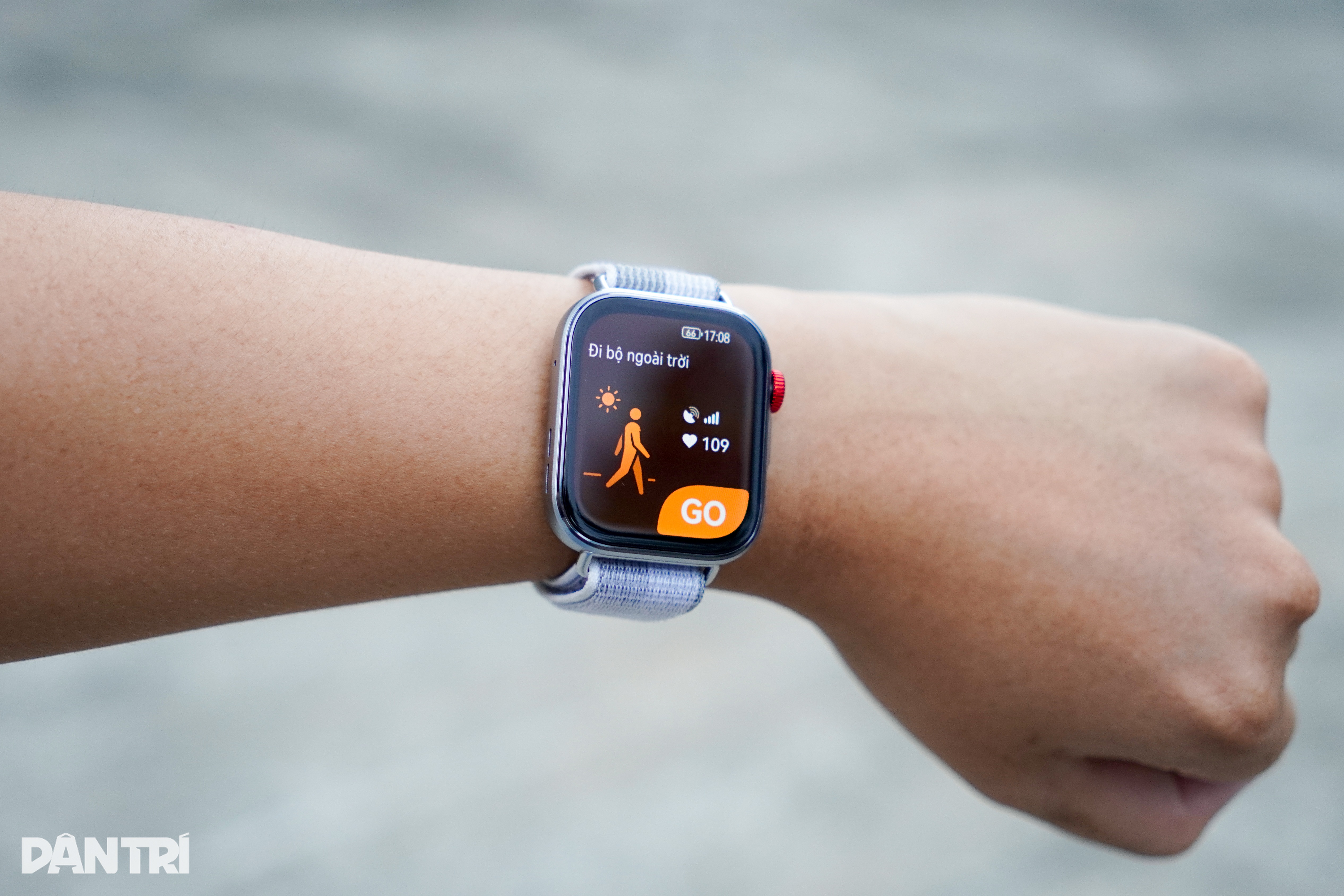 View - Đánh giá đồng hồ thông minh Huawei Watch Fit 4: Phù hợp với ai? | Báo Dân trí