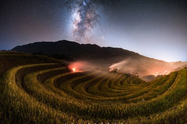 Sửng sốt dải ngân hà đẹp như phim ở Mù Cang Chải