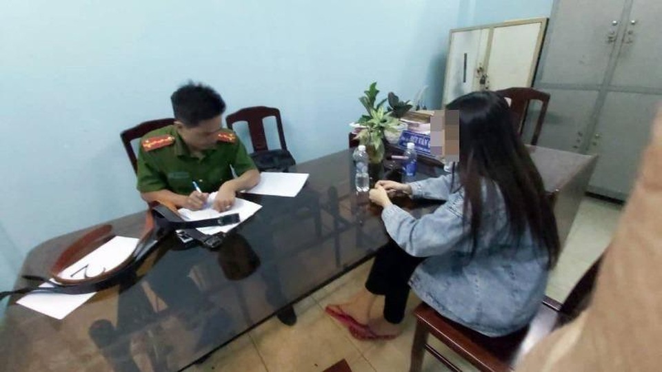 Xử hình sự người bị tố đánh và ép vợ quan hệ tình dục? - 2 Xử hình sự người bị tố đánh và ép vợ quan hệ tình dục? - 2
