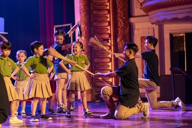 "Sắc màu tuổi thơ" khép màn sau 10 năm ươm mầm ước mơ cho vũ công nhí