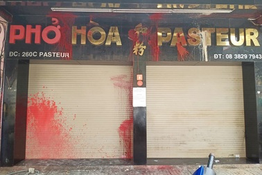 7 người bị truy tố trong vụ quán phở Hòa Pasteur bị tạt sơn