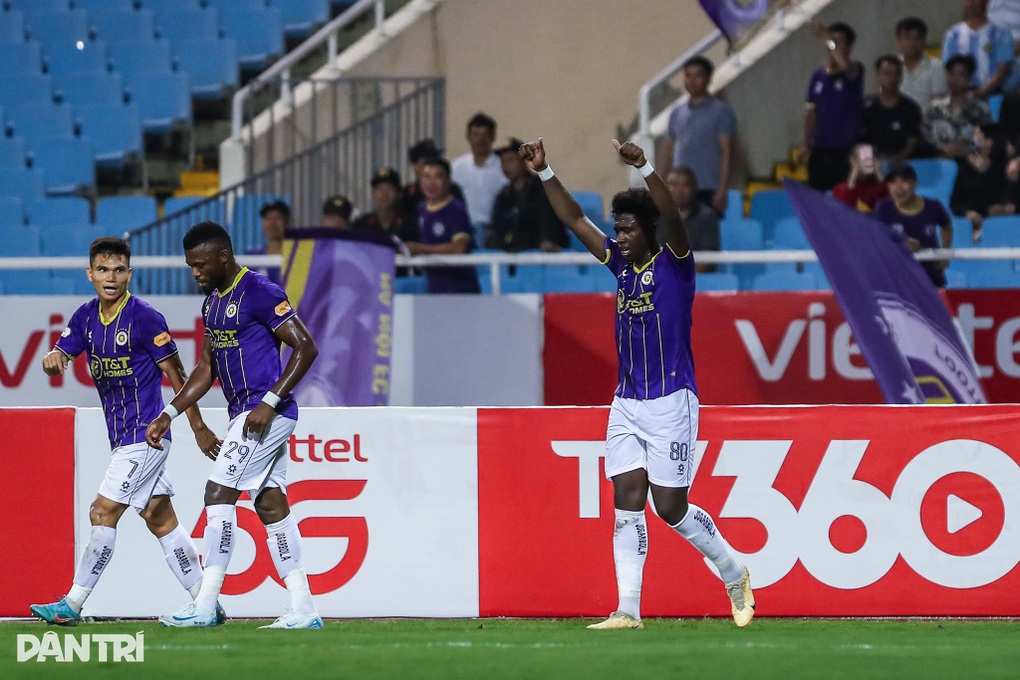 Thể Công Viettel lội ngược dòng thắng Hà Nội FC tại Mỹ Đình - 3 Thể Công Viettel lội ngược dòng thắng Hà Nội FC tại Mỹ Đình - 3
