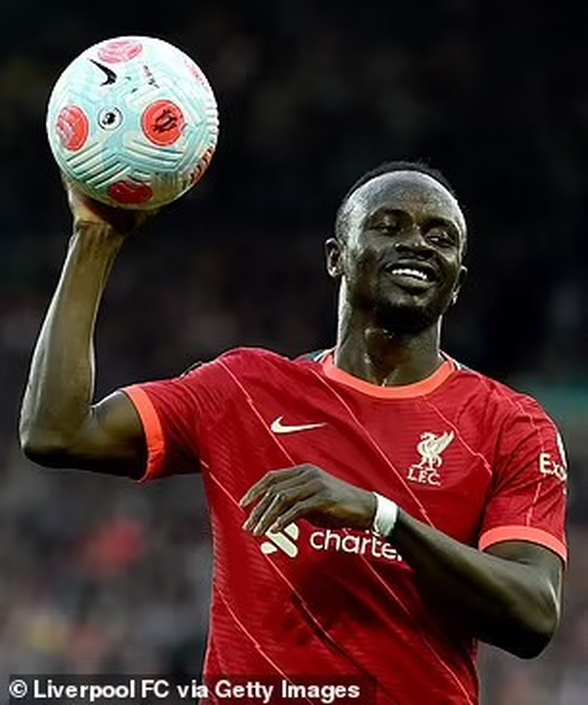 Liverpool lo sốt vó khi Sadio Mane muốn gia nhập Barcelona - 2 Liverpool lo sốt vó khi Sadio Mane muốn gia nhập Barcelona - 2