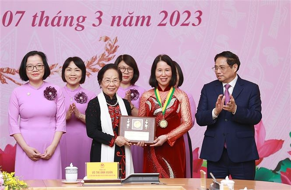 Thủ tướng: Tạo môi trường, điều kiện để phát huy vai trò của phụ nữ Việt Nam - 4 Thủ tướng: Tạo môi trường, điều kiện để phát huy vai trò của phụ nữ Việt Nam - 4