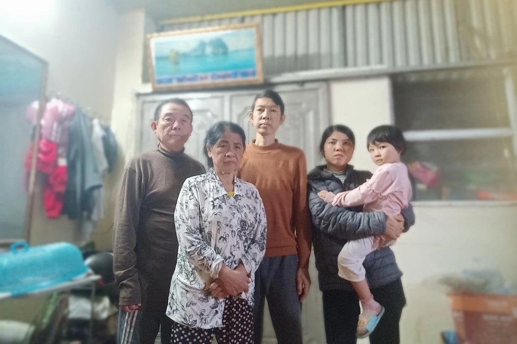 Người bố nghèo ung thư gan di căn, xin nhà hảo tâm thương con gái 4 tuổi - 4 Người bố nghèo ung thư gan di căn, xin nhà hảo tâm thương con gái 4 tuổi - 4