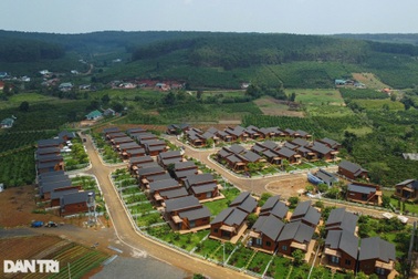 Cận cảnh dự án "ma" có hàng trăm căn biệt thự giữa các đồi thông ở Lâm Đồng