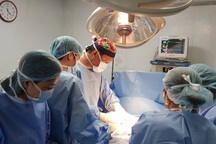 Nỗi khổ của người phụ nữ phải vắt ngực sang 2 bên để ngủ