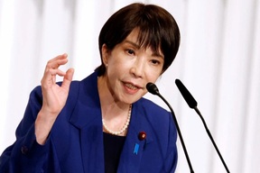 Thủ tướng Nhật Bản làm việc từ 3h sáng, nghị sĩ lo lắng