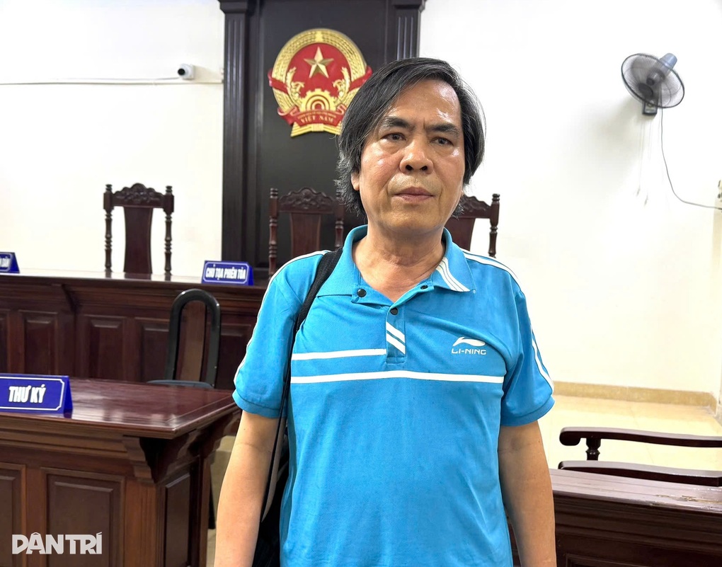 Tòa bác đơn của người kiện ĐH Kinh tế quốc dân đòi bồi thường 46 tỷ đồng - 1 Tòa bác đơn của người kiện ĐH Kinh tế quốc dân đòi bồi thường 46 tỷ đồng - 1
