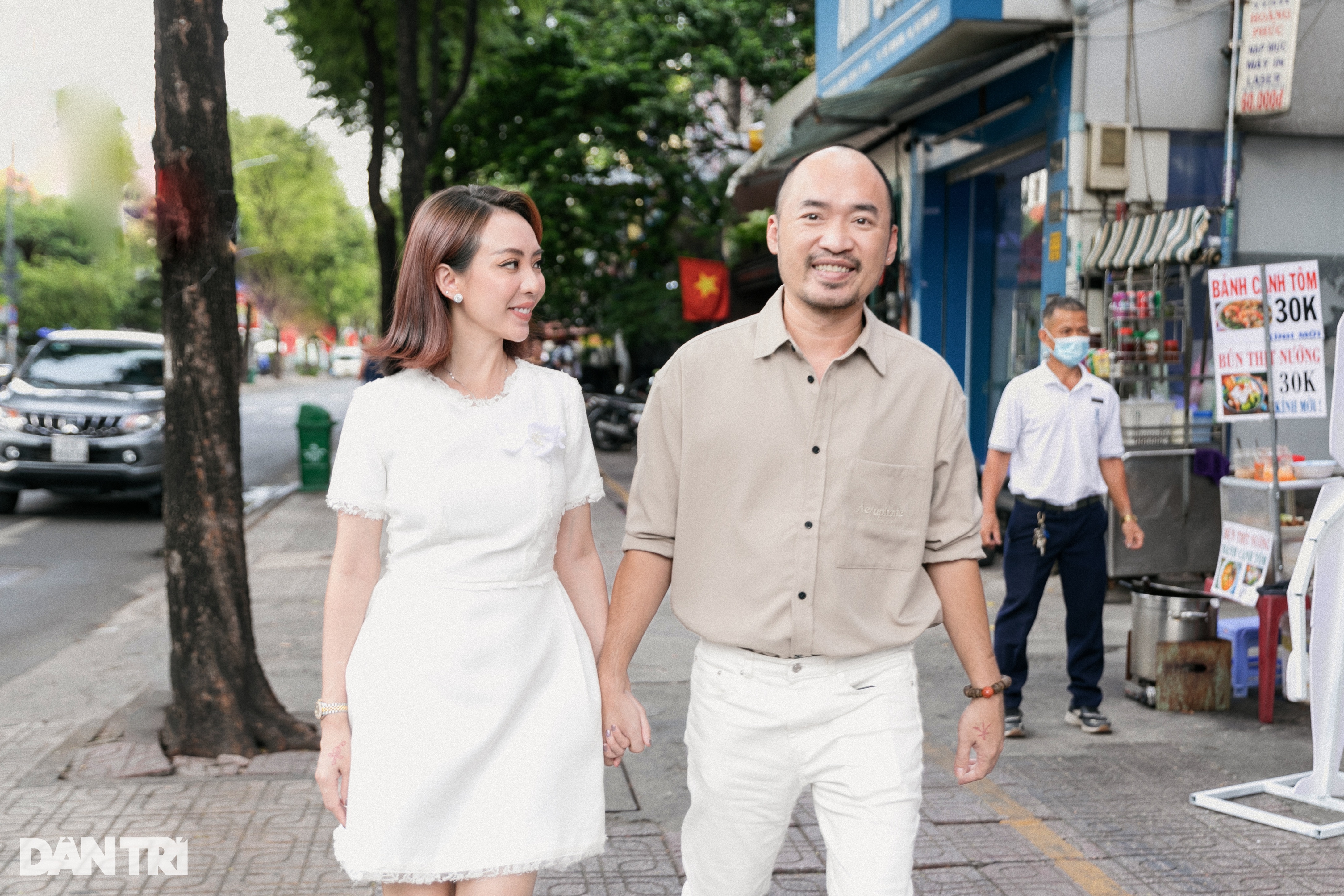 Tiến Luật: Vợ chồng cứ chăm chăm xem tài sản ai đứng tên là rạn nứt rồi - 3 Tiến Luật: Vợ chồng cứ chăm chăm xem tài sản ai đứng tên là rạn nứt rồi - 3