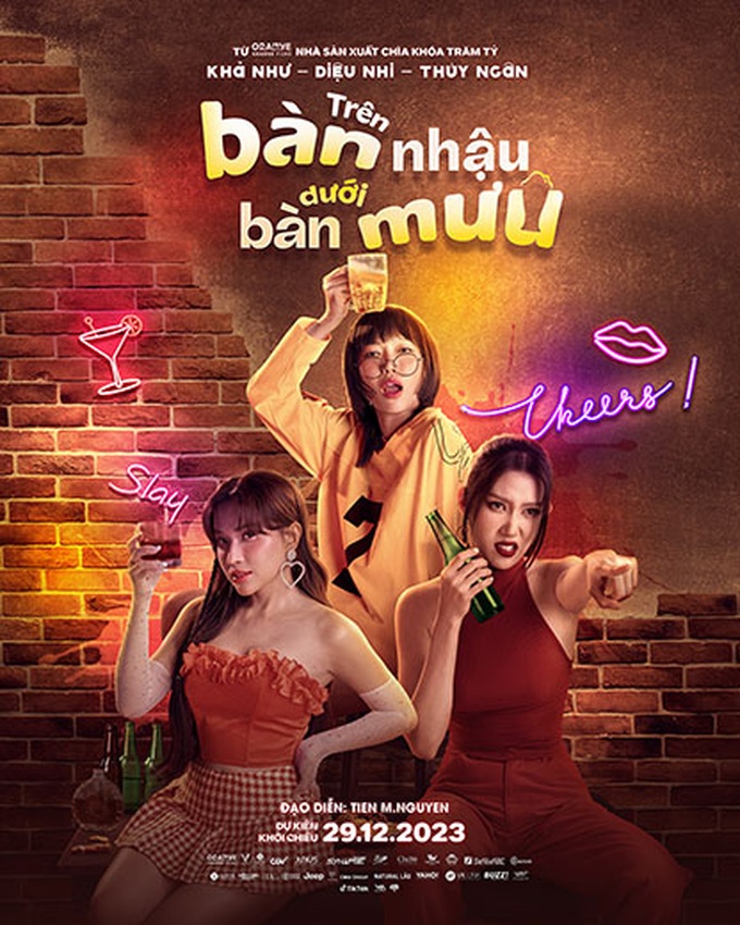tren ban nhau
