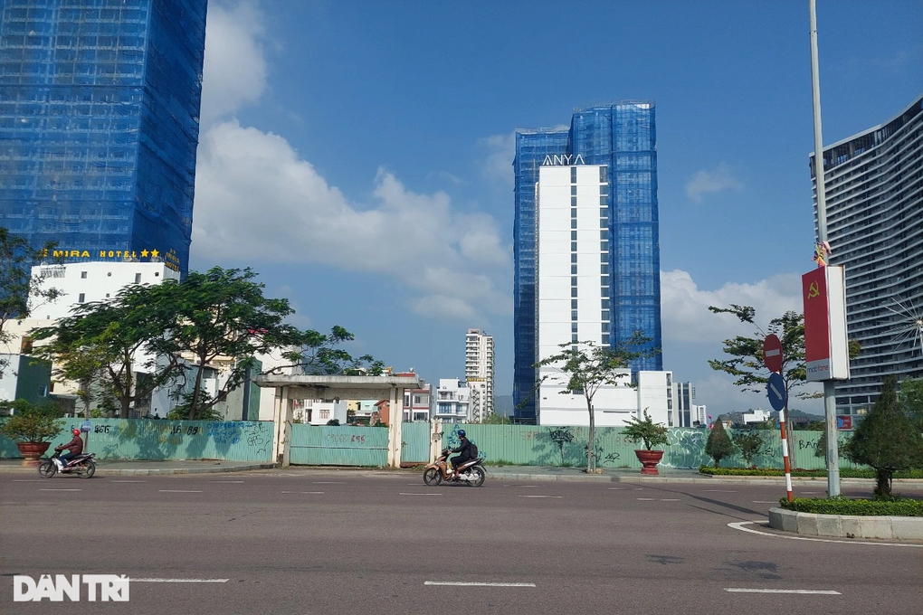 Lận đận tìm chủ đầu tư dự án khách sạn 5 sao trên đất vàng ở Quy Nhơn - 2 Lận đận tìm chủ đầu tư dự án khách sạn 5 sao trên đất vàng ở Quy Nhơn - 2