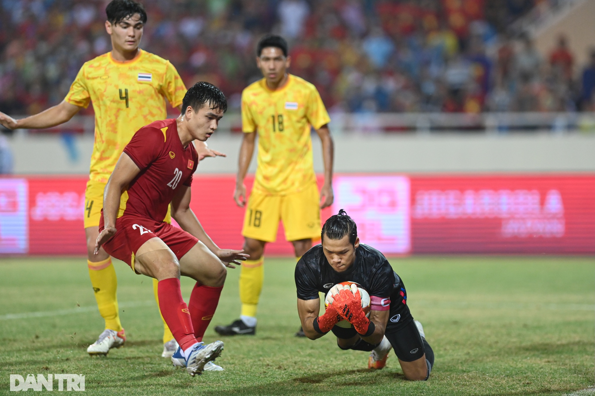 Giọt nước mắt của Madame Pang và lời xin lỗi lỡ hẹn với tấm HCV SEA Games - 6 Giọt nước mắt của Madame Pang và lời xin lỗi lỡ hẹn với tấm HCV SEA Games - 6