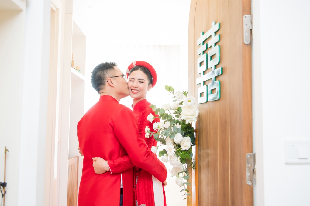 Chú rể lái xế độc, vượt nhiều thử thách để rước Hoa hậu Ngọc Hân về dinh - 10 Chú rể lái xế độc, vượt nhiều thử thách để rước Hoa hậu Ngọc Hân về dinh - 10