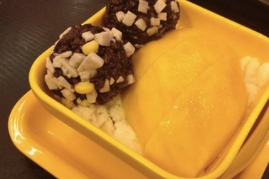 Sài Gòn cuối tuần: Những quán ăn hút khách bằng phong cách… Hồng Kông