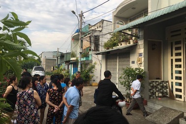 TPHCM: Con trai nghi ngáo đá giết 3 người thân trong gia đình