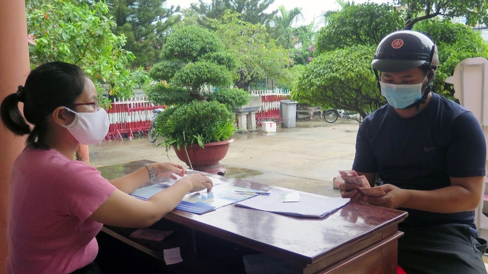 Cam kết chưa được hỗ trợ, lao động trở về từ vùng dịch nhận chế độ ngay - 3 Cam kết chưa được hỗ trợ, lao động trở về từ vùng dịch nhận chế độ ngay - 3