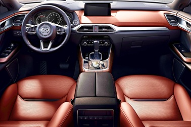 Mỹ: Ghế sưởi trên xe Mazda bị tố gây bỏng người ngồi