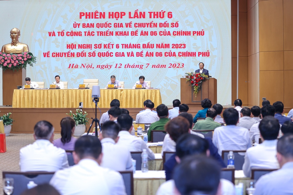 Thủ tướng: Tích hợp bằng lái xe, tài khoản ngân hàng lên ứng dụng VneID - 2 Thủ tướng: Tích hợp bằng lái xe, tài khoản ngân hàng lên ứng dụng VneID - 2