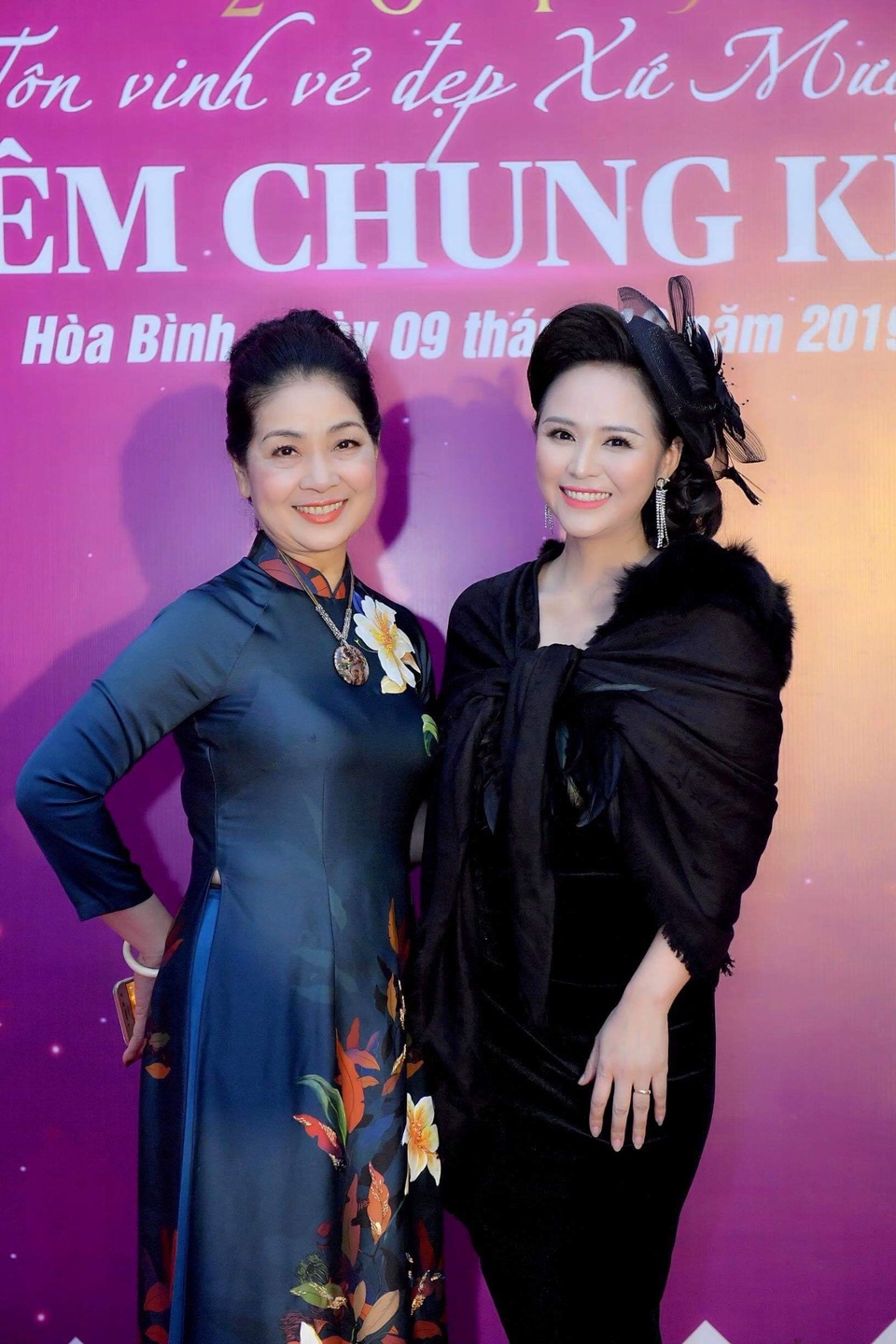 Bùi Thanh Hương hội ngộ NSND Bùi Minh Phương tại chung kết Cuộc thi “Người đẹp xứ Mường 2019” - 2 Bùi Thanh Hương hội ngộ NSND Bùi Minh Phương tại chung kết Cuộc thi “Người đẹp xứ Mường 2019” - 2