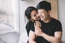 Người đàn ông ngần ngại cho bạn 3 thứ này là người yêu bạn hơn tất thảy