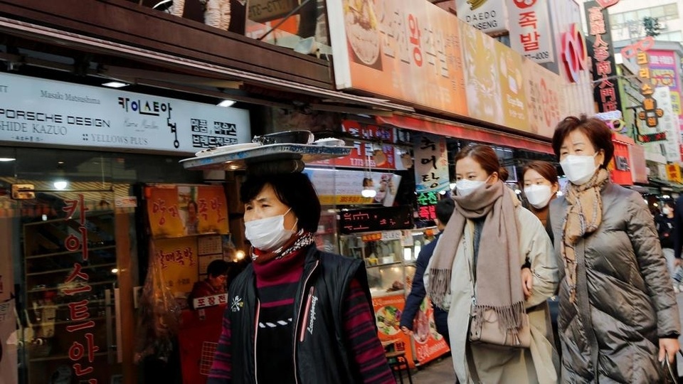 Hàn Quốc cấm tụ tập đông người ở Seoul, quân đội tham gia chống dịch corona - 1 Hàn Quốc cấm tụ tập đông người ở Seoul, quân đội tham gia chống dịch corona - 1