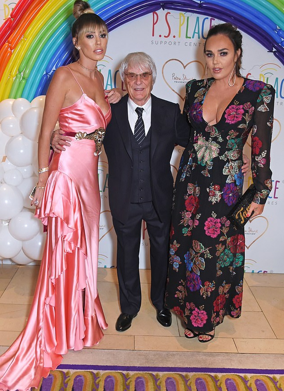 Kiều nữ siêu giàu Tamara Ecclestone bất ngờ sinh con thứ 2 - 8 Kiều nữ siêu giàu Tamara Ecclestone bất ngờ sinh con thứ 2 - 8