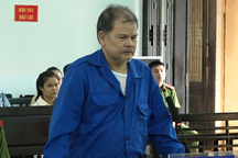 Đâm chủ tịch phường trọng thương vì nghi ngờ bị chiếm đất