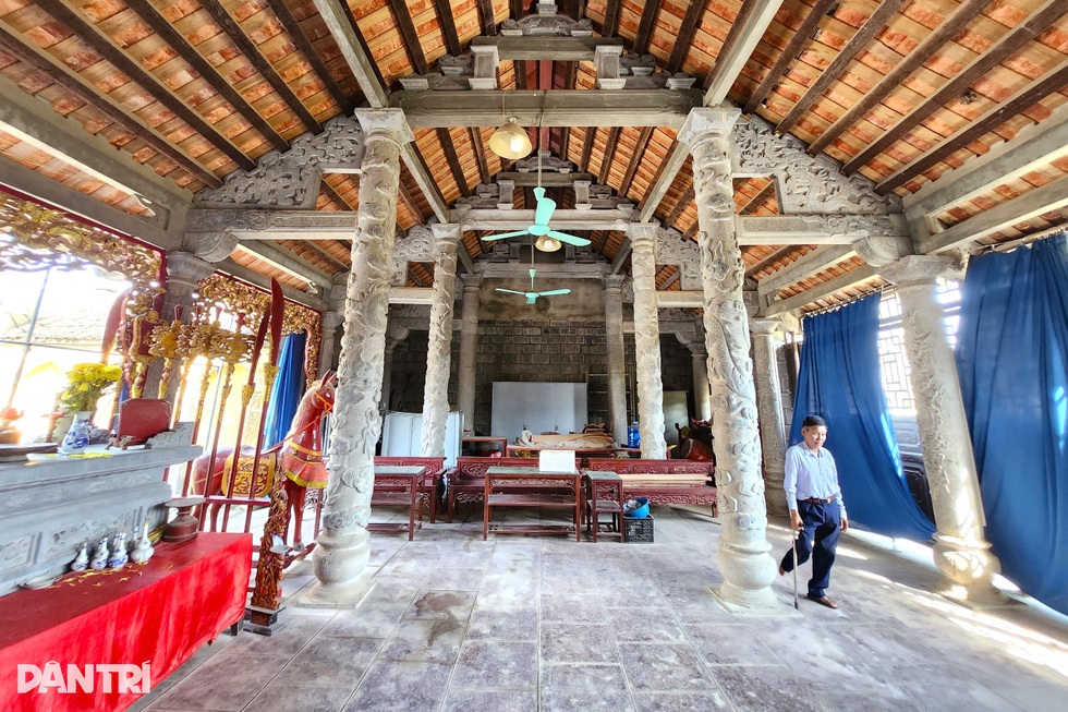 Nghề thêu rồng lên đá - 4 Nghề thêu rồng lên đá - 4