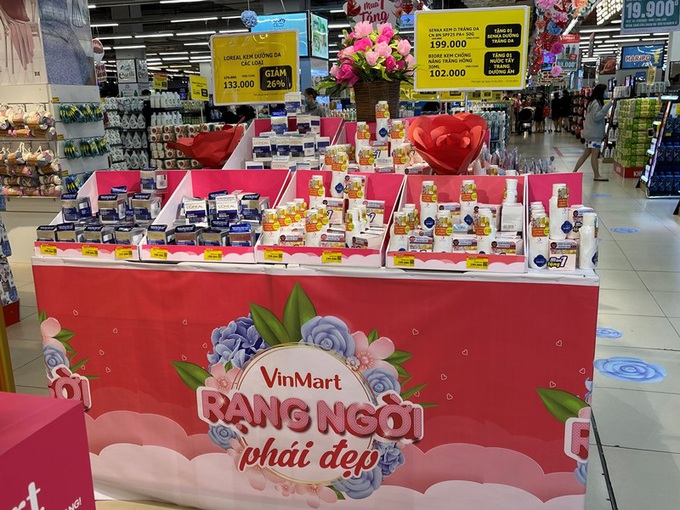 VinMart/VinMart+ khuyến mãi khủng lên đến 50% hàng trăm sản phẩm làm đẹp trong dịp 8/3 - Ảnh 2. VinMart/VinMart+ khuyến mãi khủng lên đến 50% hàng trăm sản phẩm làm đẹp trong dịp 8/3 - Ảnh 2.