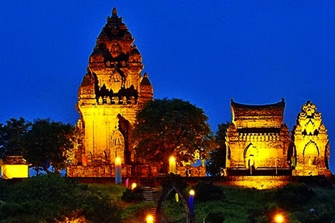 Đêm hội tháp Po Klong Garai