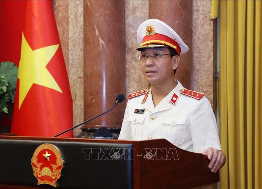 Tổng Bí thư, Chủ tịch nước trao quyết định bổ nhiệm Viện phó VKSND tối cao - 3 Tổng Bí thư, Chủ tịch nước trao quyết định bổ nhiệm Viện phó VKSND tối cao - 3