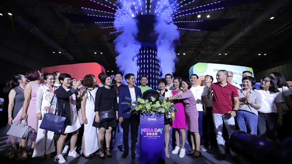 Amway Việt Nam khai mạc chương trình triển lãm Mega Day 2020 - 1 Amway Việt Nam khai mạc chương trình triển lãm Mega Day 2020 - 1