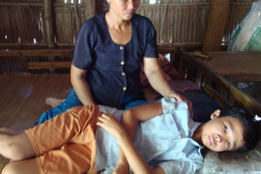 Thương cậu học sinh lớp 6 mắc ung thư vòm hầu