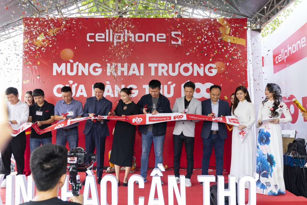 CellphoneS tung ưu đãi giảm đến 50% mừng 100 cửa hàng toàn quốc - 1 CellphoneS tung ưu đãi giảm đến 50% mừng 100 cửa hàng toàn quốc - 1