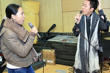 Tùng Dương- Nguyên Thảo nỗ lực tập cho liveshow “Áo mùa đông”