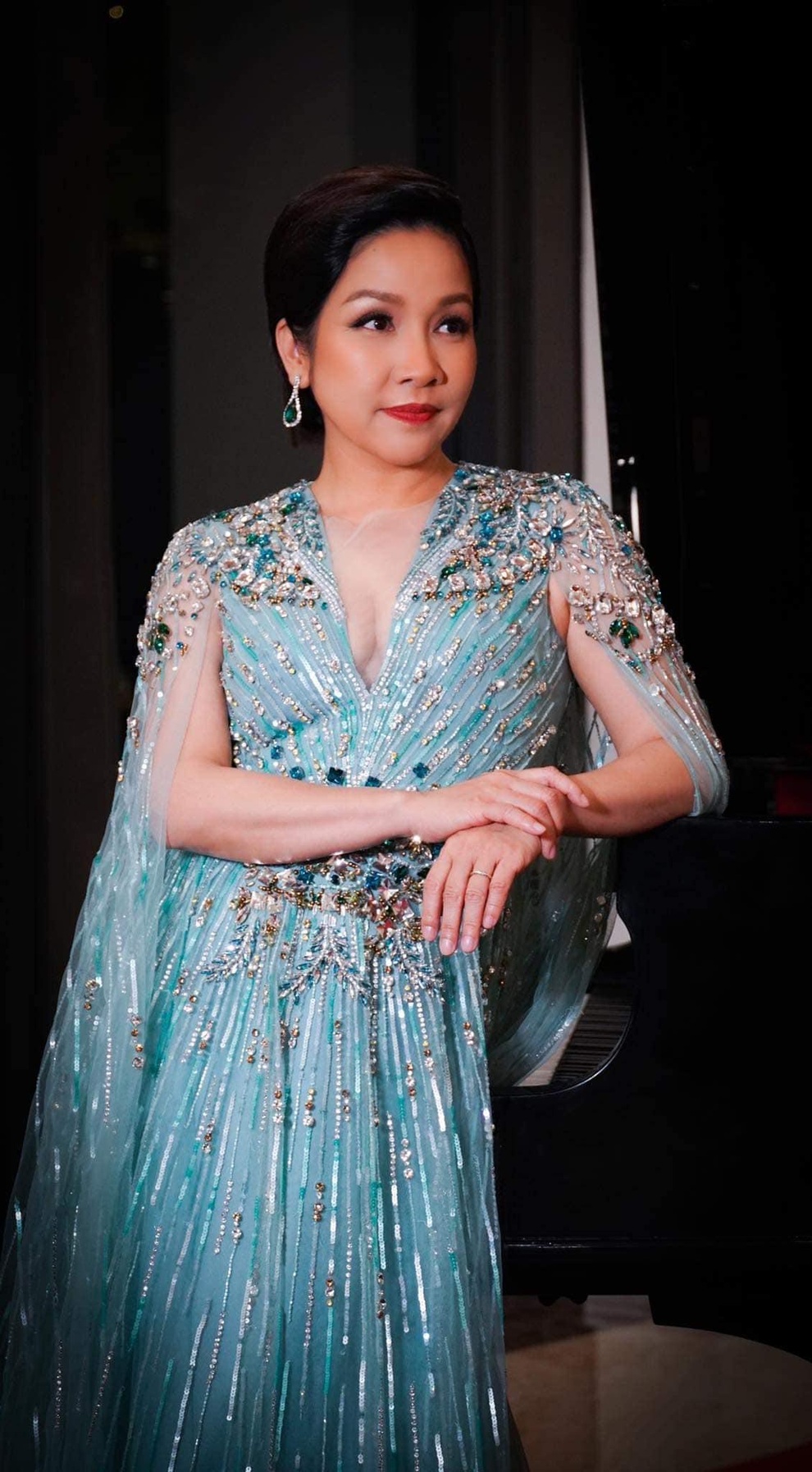 Diva Mỹ Linh tiết lộ tật xấu của nhạc sĩ Anh Quân khiến chị buồn - 3 Diva Mỹ Linh tiết lộ tật xấu của nhạc sĩ Anh Quân khiến chị buồn - 3