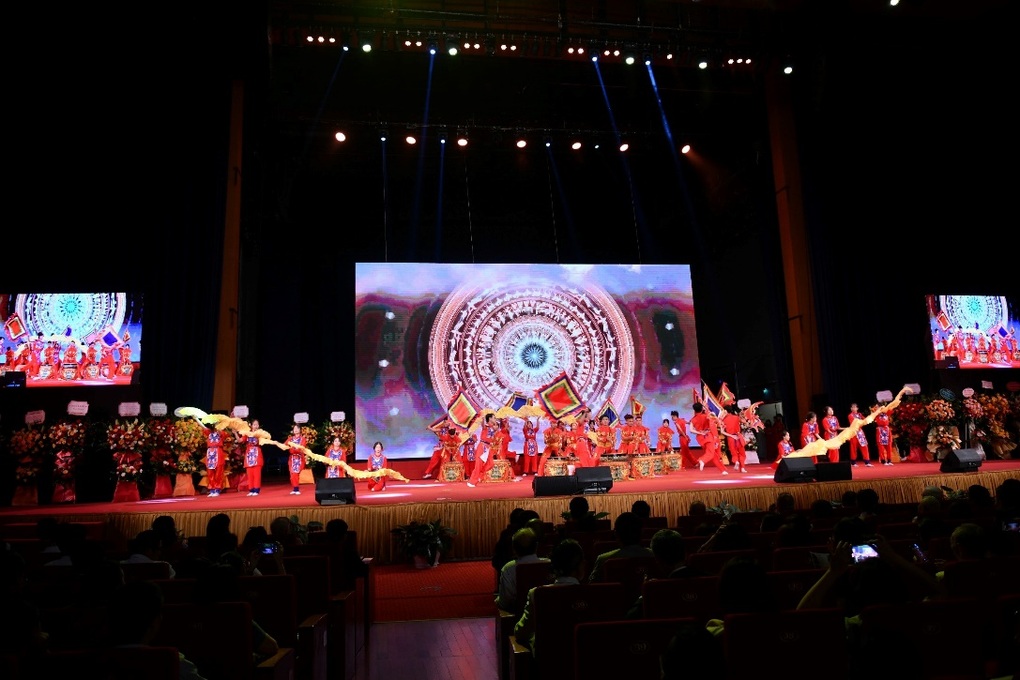 Trường Đại học Nguyễn Trãi tổ chức thành công Lễ kỷ niệm 15 năm thành lập - 5 Trường Đại học Nguyễn Trãi tổ chức thành công Lễ kỷ niệm 15 năm thành lập - 5