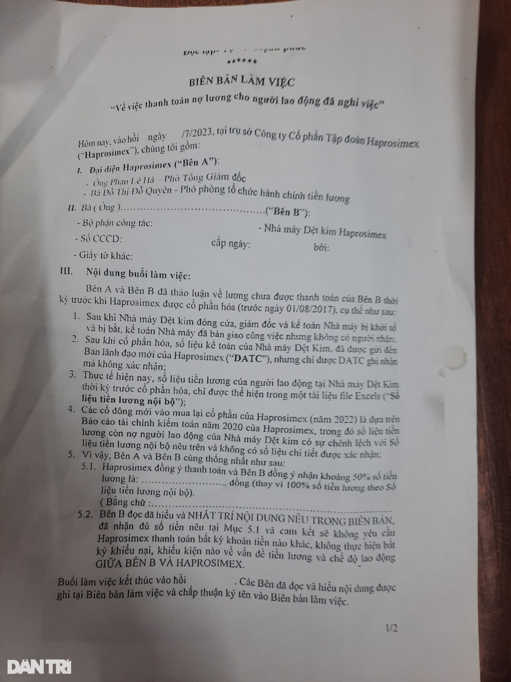 Bị nợ lương 9 tháng, công nhân phải đi quét chợ, rửa bát mưu sinh - 5 Bị nợ lương 9 tháng, công nhân phải đi quét chợ, rửa bát mưu sinh - 5