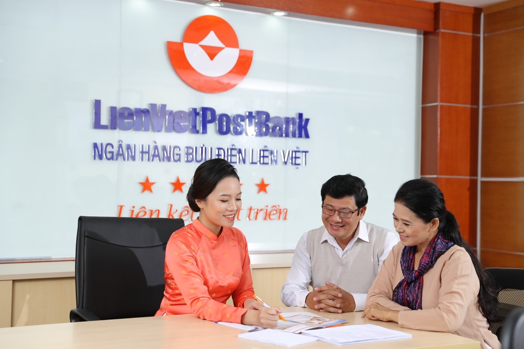 Bật van tín dụng cho người tuổi hưu - 1 Bật van tín dụng cho người tuổi hưu - 1