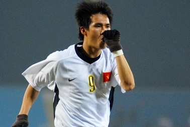 Tiền đạo Công Vinh: Rút lui khỏi đội tuyển là quyết định không dễ