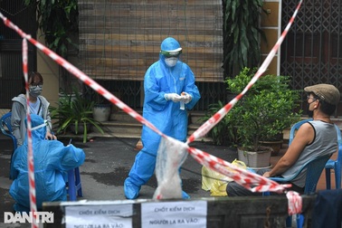 Ngày 30/8, Hà Nội nỗ lực xét nghiệm sàng lọc nhằm "giảm nhiệt" các ổ dịch