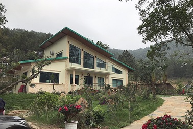 Loạt biệt thự lẩn khuất trong rừng Sóc Sơn vẫn "chống lệnh" tháo dỡ