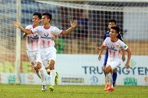 Đánh bại Bình Dương, Nam Định chờ đá “chung kết ngược” với Cần Thơ