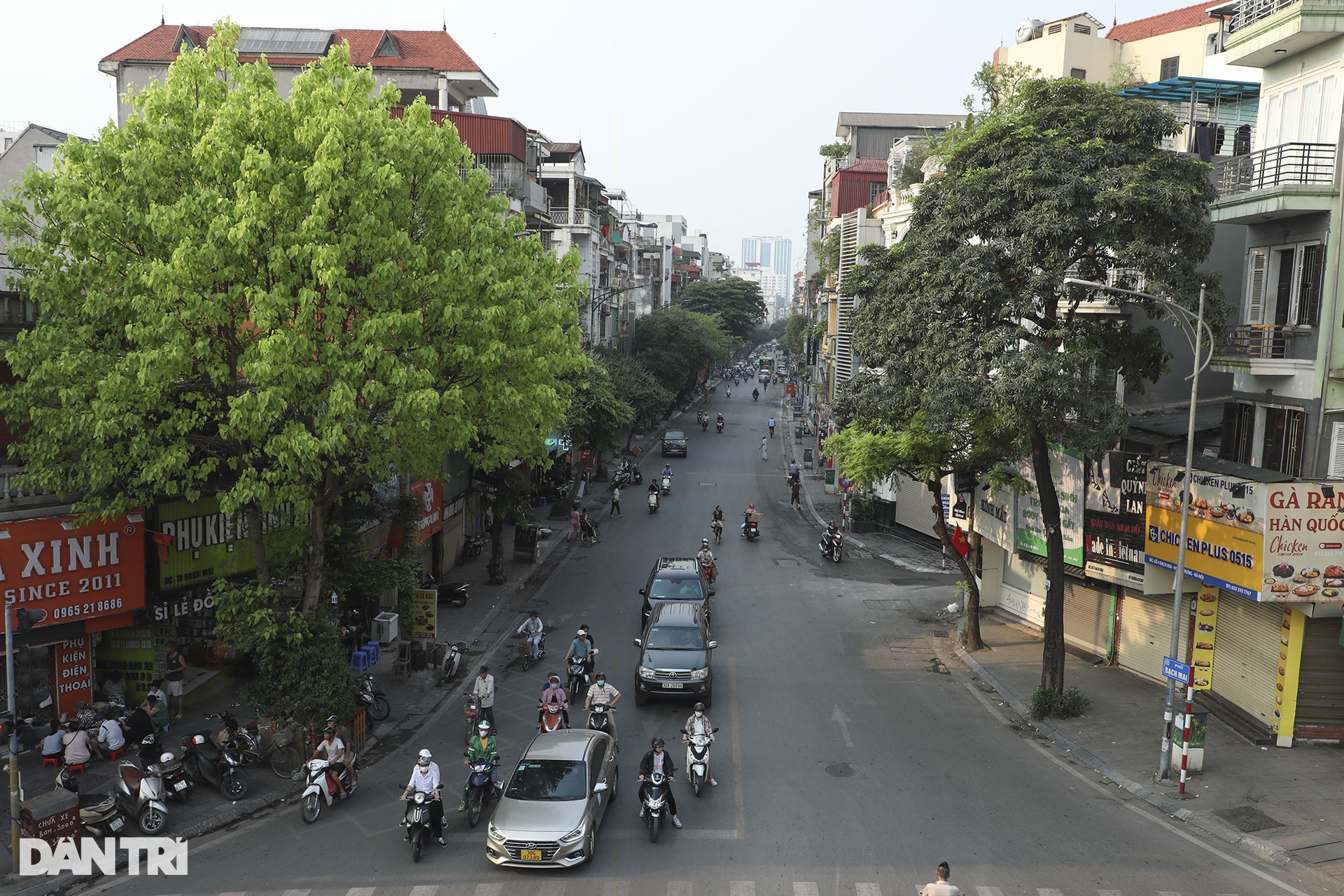 Đường phố Hà Nội vắng vẻ trong ngày thứ hai kỳ nghỉ lễ - 11 Đường phố Hà Nội vắng vẻ trong ngày thứ hai kỳ nghỉ lễ - 11