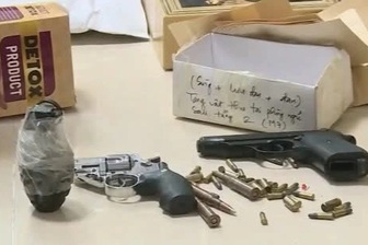 Hà Nội: Tội phạm ma túy cố thủ, nổ súng chống trả cảnh sát trong đêm