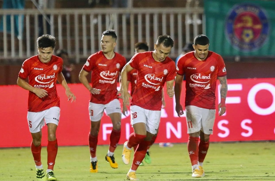 Lee Nguyễn khai hỏa, CLB TPHCM thắng kịch tính Sài Gòn FC - 6 Lee Nguyễn khai hỏa, CLB TPHCM thắng kịch tính Sài Gòn FC - 6