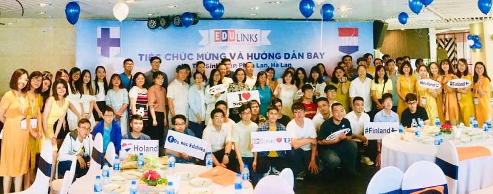 Buổi gặp gỡ đại diện trường và cựu du học sinh Phần Lan - 4 Buổi gặp gỡ đại diện trường và cựu du học sinh Phần Lan - 4
